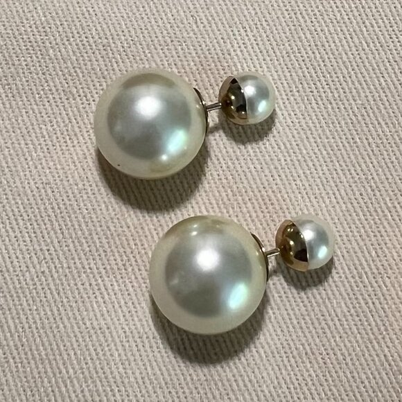 Dior Faux Pearl Tribales Earrings - Picture 1 of 16